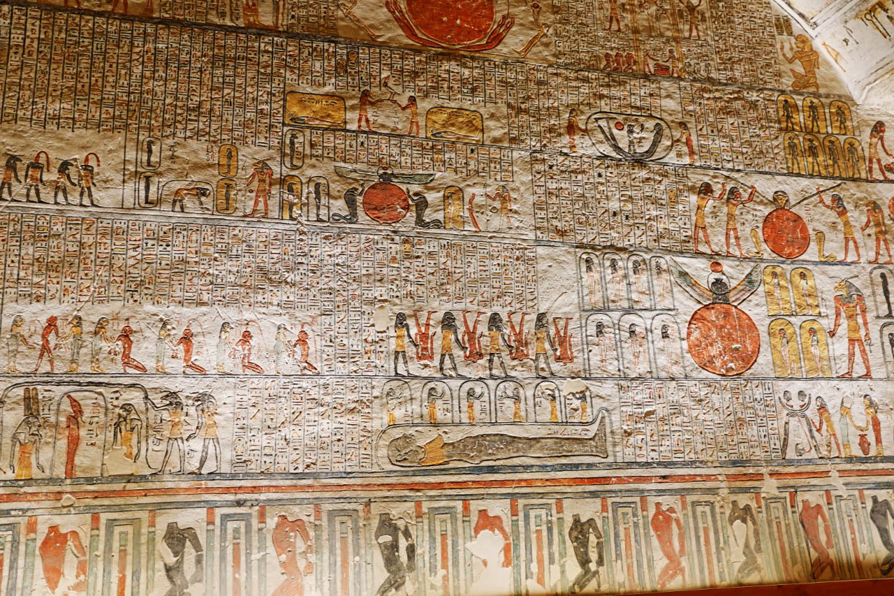 South wall of the burial chamber