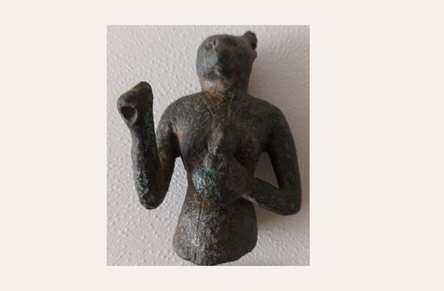 Statue of the deity Bastet