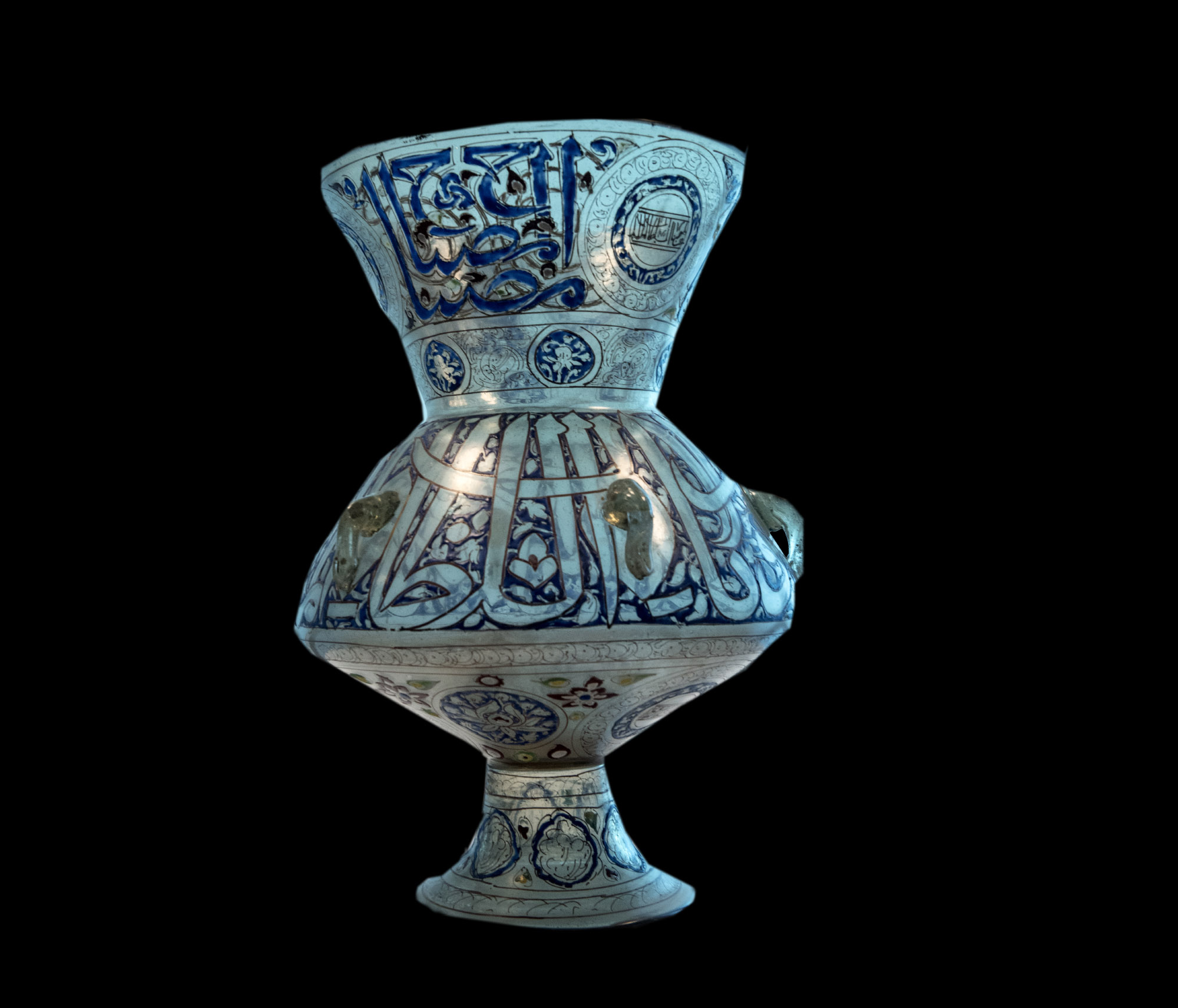 Glass lamp bearing the name of Sultan Hassan
