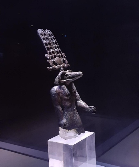 Bronze statue of the god Sobek