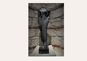 statue of ptolemaic queen in Isis attire