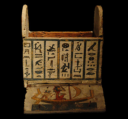 Chest of painted wood with ushabtis inside