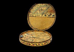 Qibla finder of wood
