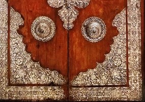 Door of silver laminated wood
