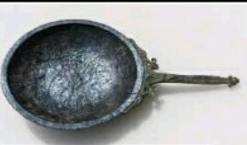 pan with handle